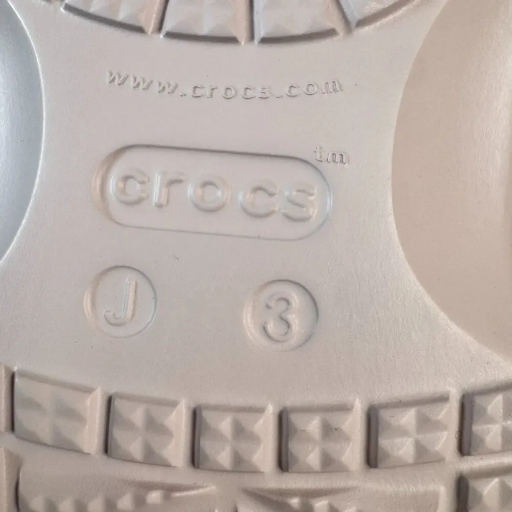 Crocs Baya Seasonal Printed Clog Kids J3 34-35 Pink Heart Print NWT 209728